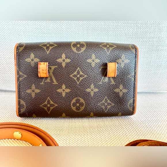 LOUIS VUITTON Florentine Bum Bag Monogram Medium | Excellent | 2 Straps - Picture 3 of 10